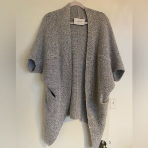 BABATON GROUP wool blend Cocoon cardigan size S/M 
Oversized and cozy